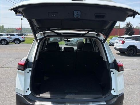 Used 2023 Nissan Rogue SV w/ SV Premium B Package AWD/4WD image 32