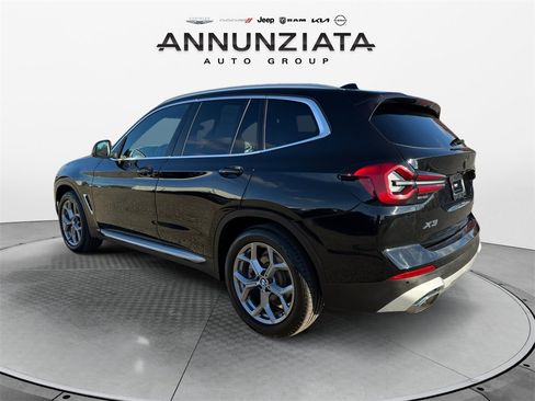 Used 2023 BMW X3 xDrive30i image 3