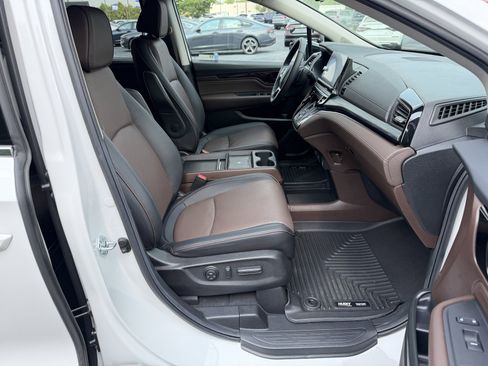 Used 2026 Honda Odyssey Elite image 18