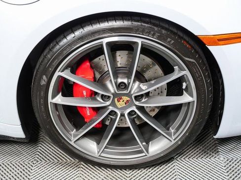 Certified 2024 Porsche 911 Carrera 4S image 33