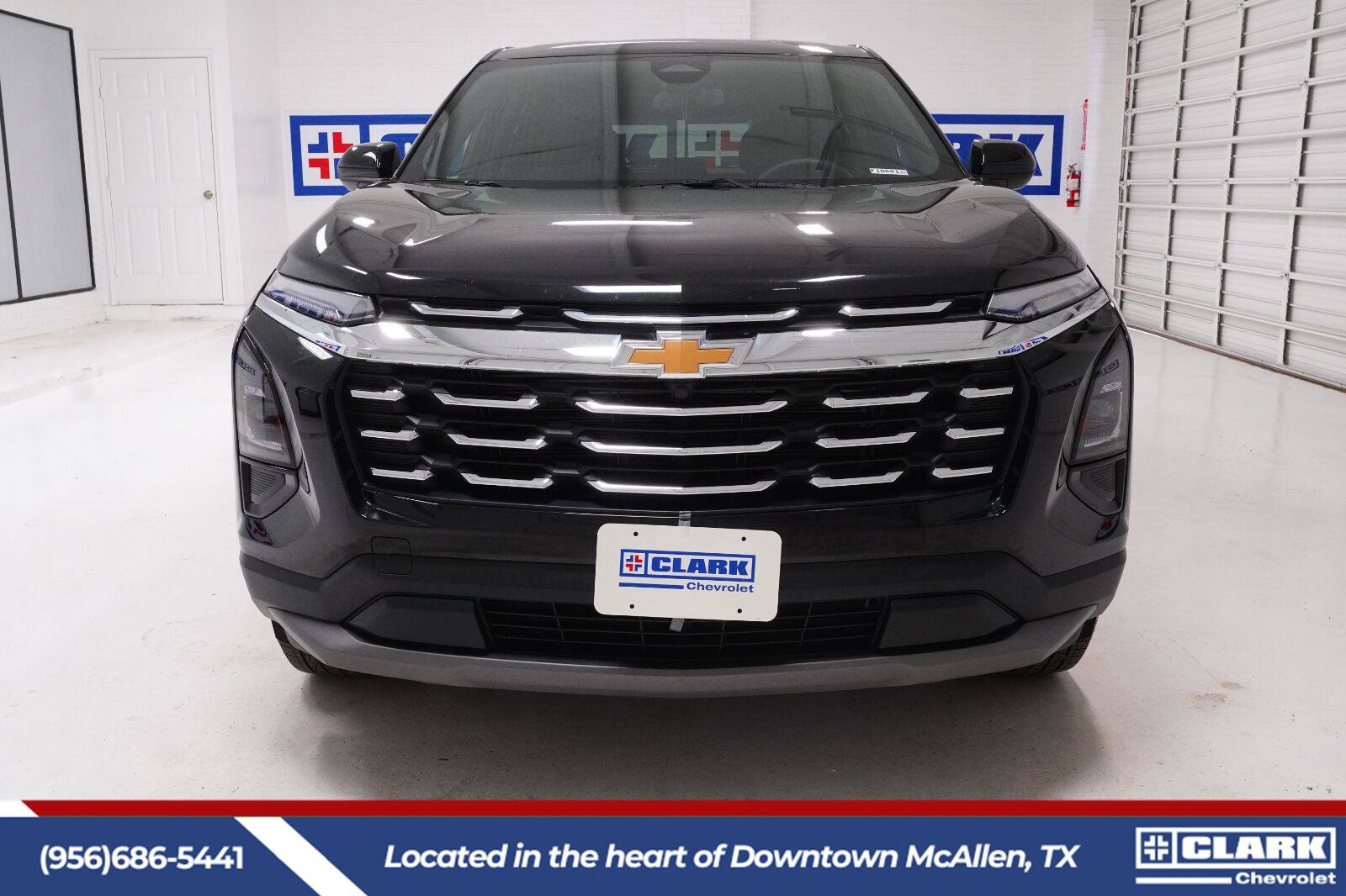 Used 2026 Chevrolet Equinox LT FWD image 3