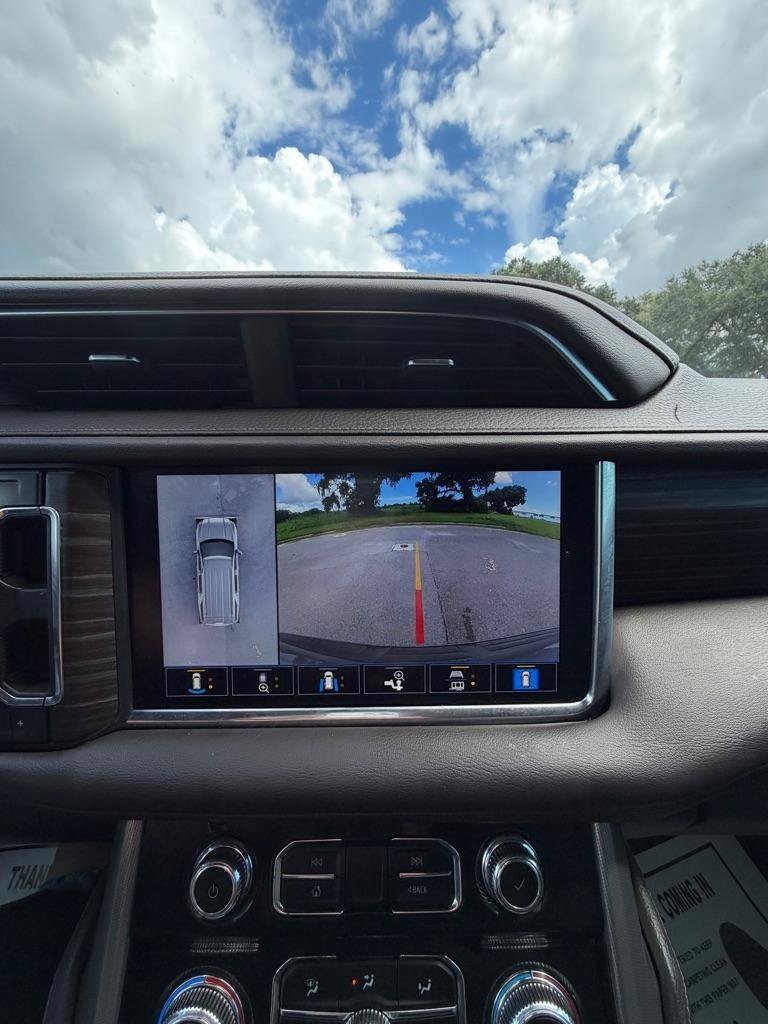 Used 2021 GMC Yukon Denali w/ Denali Premium Package RWD image 29