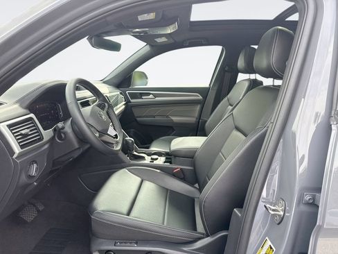 Used 2022 Volkswagen Atlas Cross Sport SEL AWD/4WD image 13
