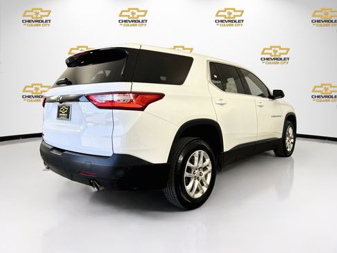 Used 2020 Chevrolet Traverse LS w/ LPO, Blackout Package FWD image 8
