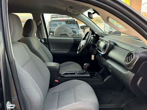 Used 2023 Toyota Tacoma SR AWD/4WD image 11