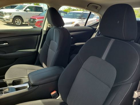 Used 2023 Nissan Sentra SV FWD image 16