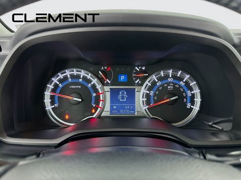 Used 2017 Toyota 4Runner SR5 image 18