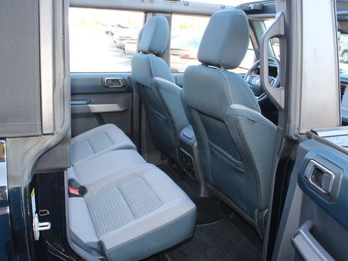Used 2023 Ford Bronco Outer Banks AWD/4WD image 16