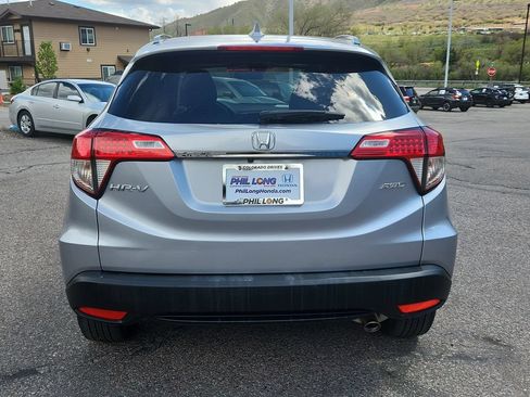 Used 2021 Honda HR-V EX image 4