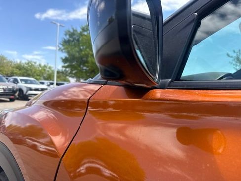 Certified 2023 Nissan Kicks SR w/ SR Premium Package FWD image 5