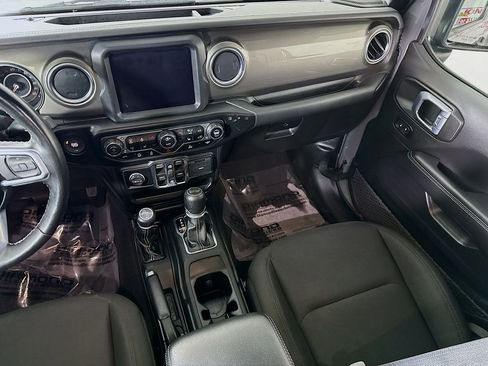 Used 2021 Jeep Wrangler Unlimited Sahara image 27