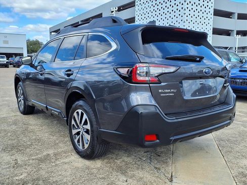 Certified 2025 Subaru Outback Premium w/ Popular Package #1A image 3