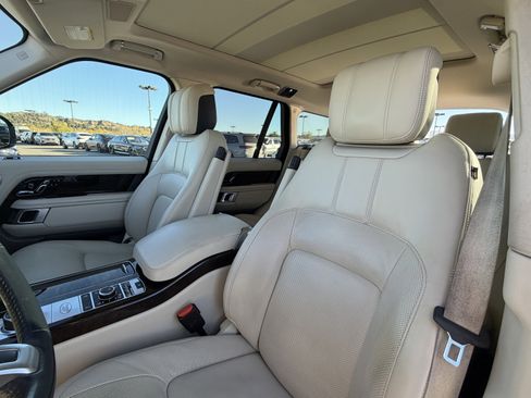 Used 2020 Land Rover Range Rover HSE image 20