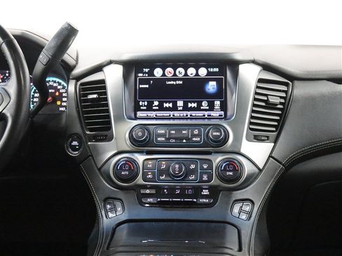 Used 2018 Chevrolet Tahoe Premier AWD/4WD image 29
