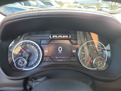 Used 2019 RAM 1500 Laramie image 30