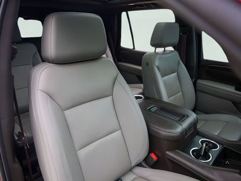 Used 2023 Chevrolet Tahoe Z71 w/ Luxury Package AWD/4WD image 36