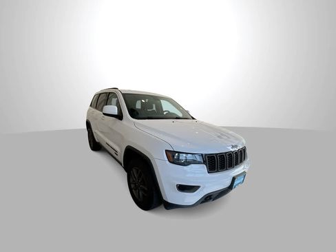 Used 2016 Jeep Grand Cherokee Laredo 75th Anniversary AWD/4WD image 2
