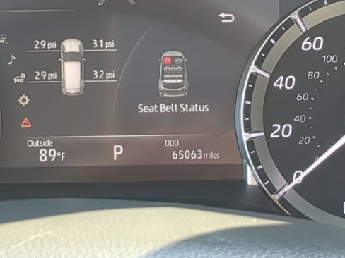 Used 2022 Toyota Highlander XLE image 22