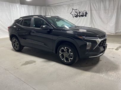 Used 2025 Chevrolet Trax LT w/ LT Convenience Package