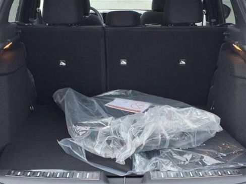 New 2025 Nissan Kicks SV w/ SV Premium Package image 39