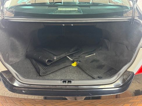 Used 2016 Toyota Camry SE image 23