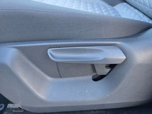 New 2026 Volkswagen Tiguan S image 26