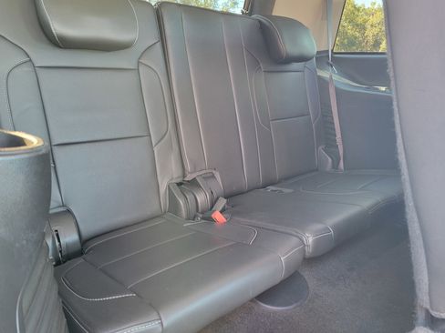 Certified 2016 GMC Yukon SLT image 37