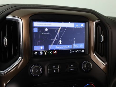 Used 2022 Chevrolet Silverado 1500 High Country w/ Technology Package AWD/4WD image 7