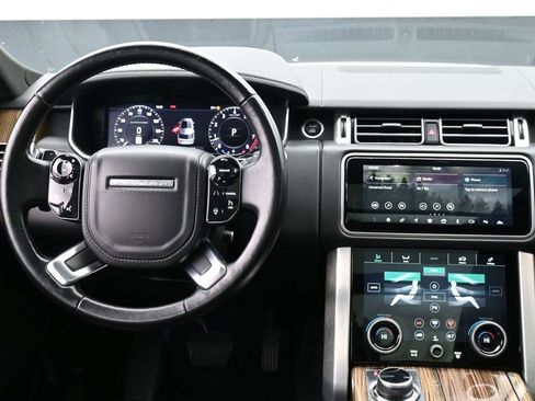 Used 2018 Land Rover Range Rover Supercharged image 11