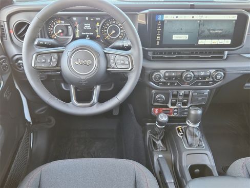 New 2025 Jeep Gladiator Rubicon w/ Convenience Group image 27