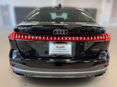Used 2025 Audi A5 2.0T Premium Plus w/ Premium Plus AWD/4WD image 5