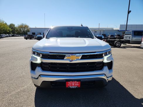 New 2026 Chevrolet Silverado 1500 LT w/ Z71 Off-Road Package image 3