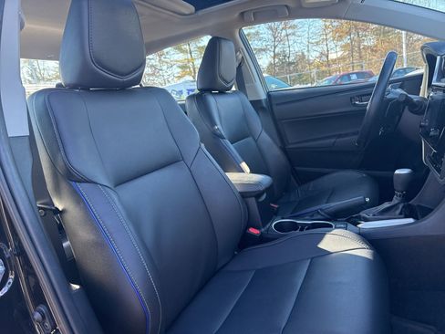 Used 2019 Toyota Corolla XSE image 16