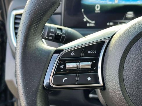 Used 2025 Kia Seltos SX image 22