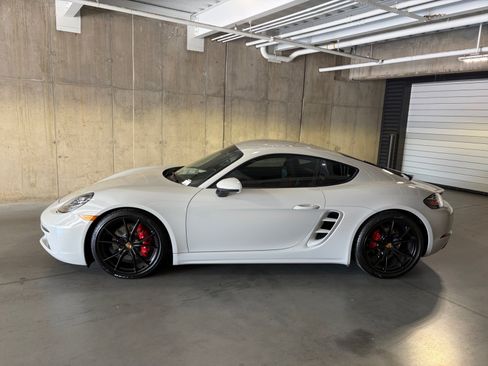Certified 2024 Porsche 718 Cayman S RWD image 2