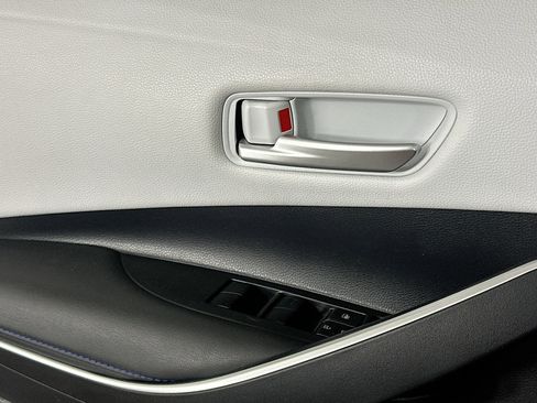 Used 2021 Toyota Corolla SE FWD image 15
