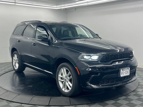 Used 2024 Dodge Durango GT AWD/4WD image 3