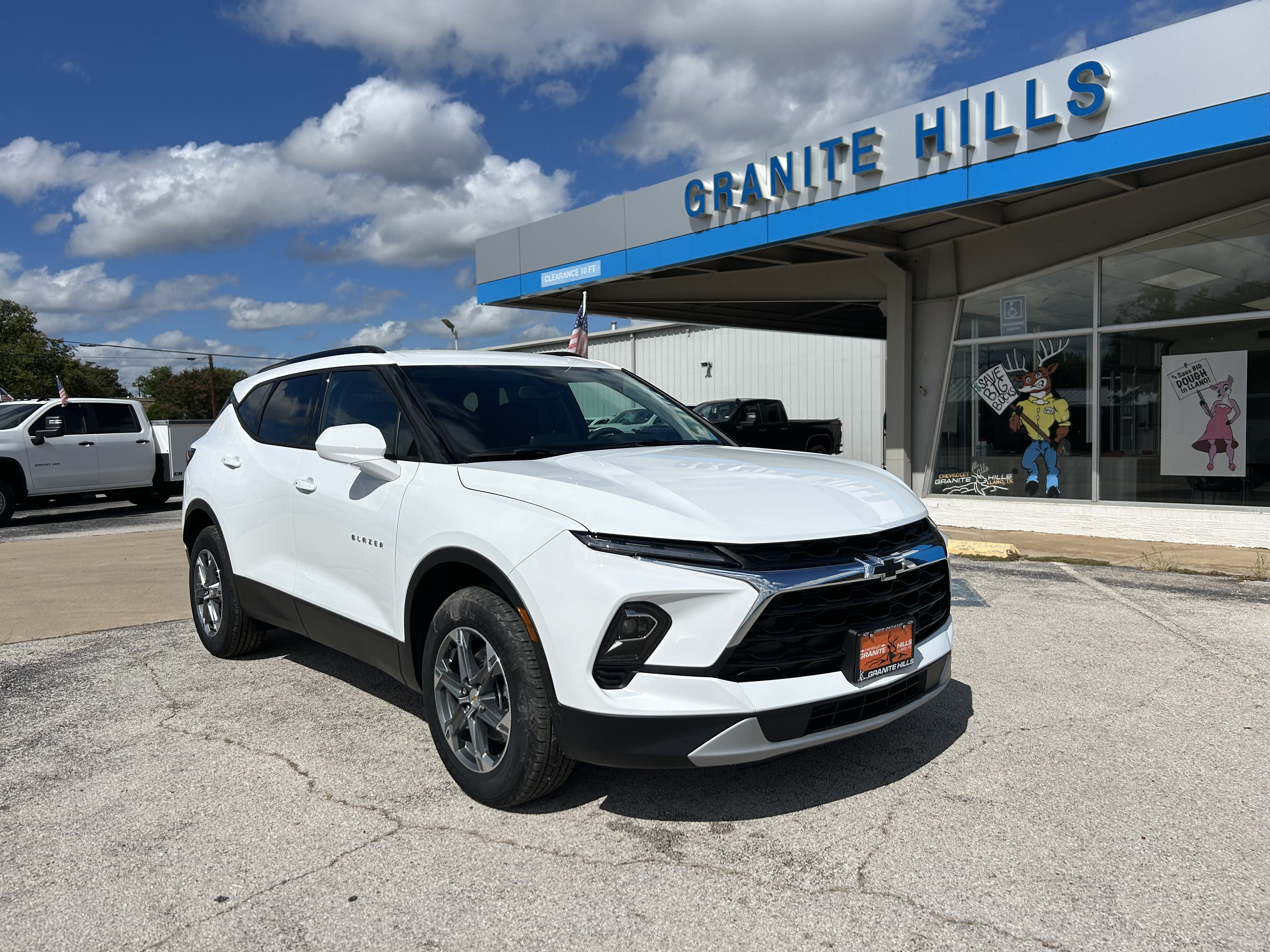 New 2026 Chevrolet Blazer LT w/ Convenience Package FWD image 1