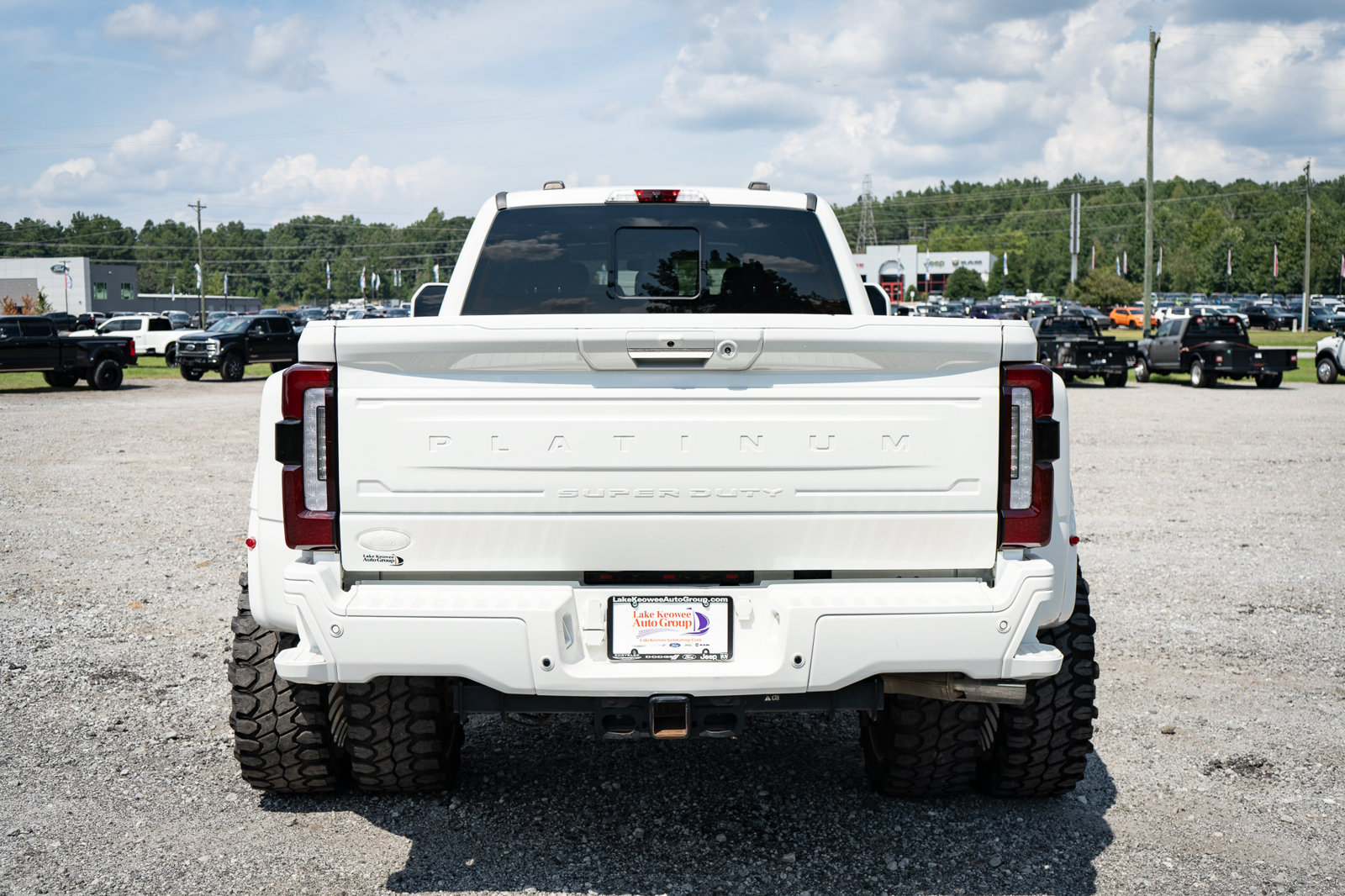 Used 2024 Ford F450 Platinum w/ FX4 Off-Road Package AWD/4WD image 22