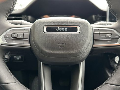 New 2026 Jeep Compass Latitude image 21