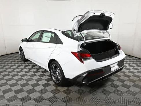 New 2026 Hyundai Elantra Sport image 17