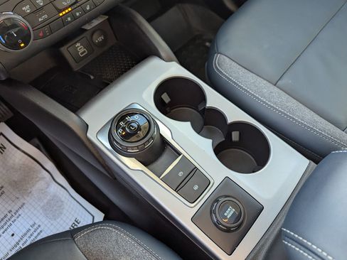 Used 2023 Ford Bronco Sport Outer Banks w/ Tech Package image 18