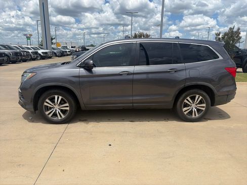 Used 2016 Honda Pilot EX image 4