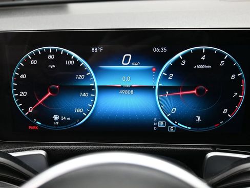 Used 2022 Mercedes-Benz GLB 250 w/ Premium Package Lite image 25