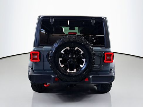 Used 2025 Jeep Wrangler Unlimited Rubicon AWD/4WD image 6