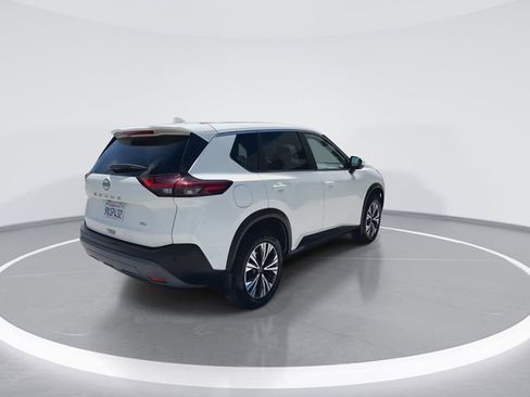 Used 2023 Nissan Rogue SV FWD image 8
