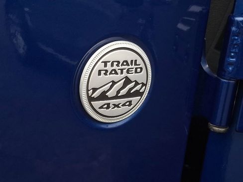 Used 2020 Jeep Wrangler Unlimited Sahara image 29