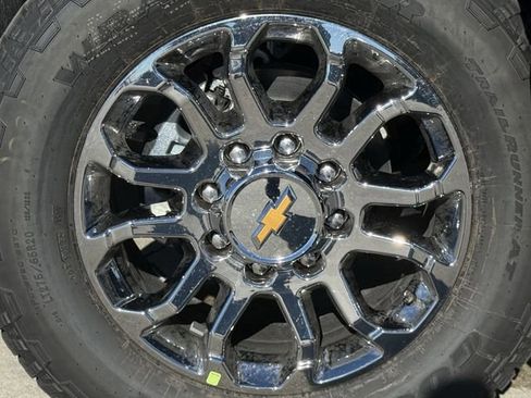 New 2026 Chevrolet Silverado 2500 LT w/ Z71 Chrome Sport Edition image 11