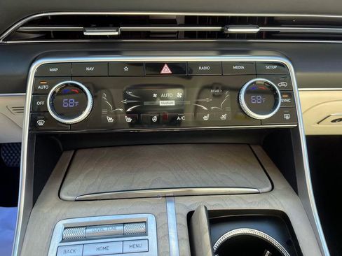 Certified 2023 Genesis GV80 3.5T image 24