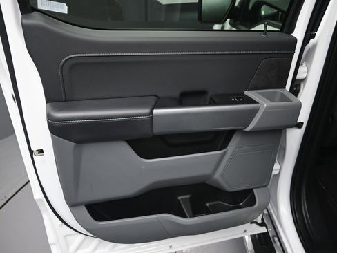 Used 2025 Ford F150 XLT w/ Equipment Group 301A Standard image 28